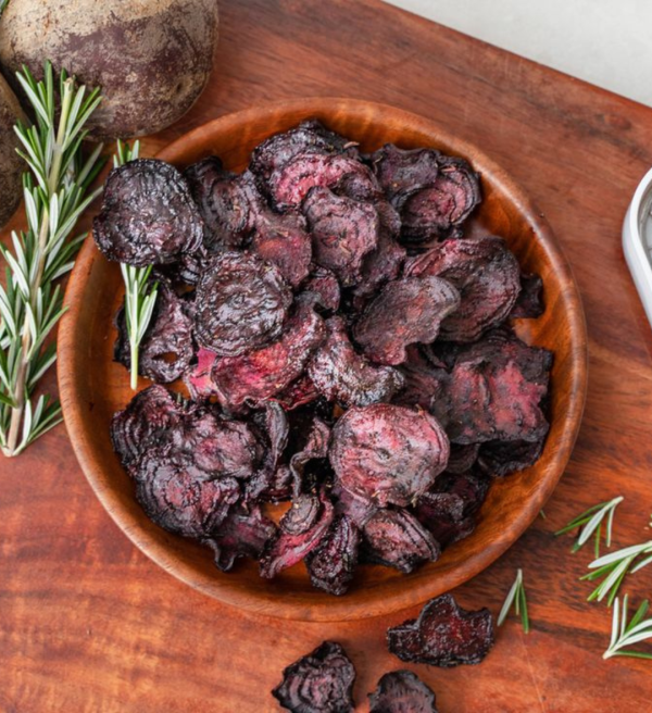 6 HeartBeets – Dehydrated Beetroot Chips for Dogs & Cats